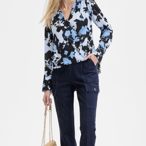 RT: $80 INC International Concepts surplice long sleeve Blouse Blue Floral Sz 1X - Picture 11 of 11